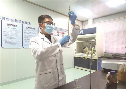 嚴把質量關，服務零距離 工廠門口一站式護航袋裝螺螄粉產業